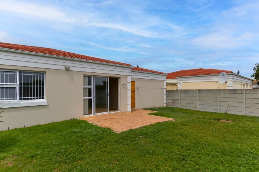 2 Bedroom Property for Sale in Somerset Ridge Western Cape